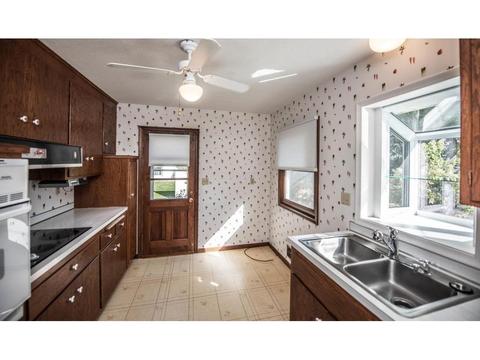 8719 Beard Rd, Bloomington, MN 55431 photo 7