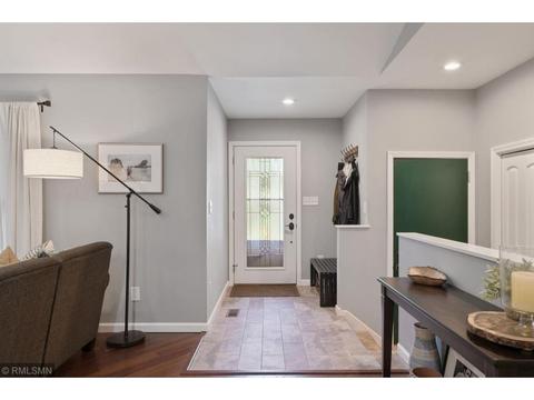 708 Wescott Rd, Eagan, MN 55123 photo 4