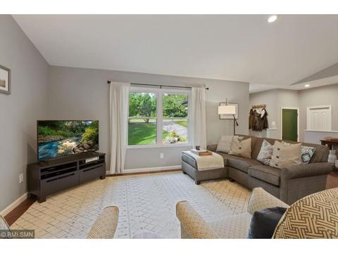 708 Wescott Rd, Eagan, MN 55123 photo 7