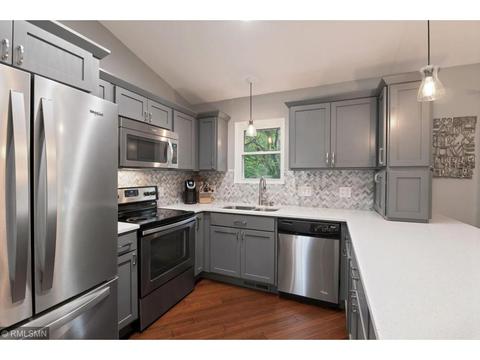 708 Wescott Rd, Eagan, MN 55123 photo 10