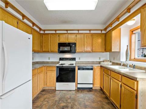 4132 Ruby Ln, Eagan, MN 55122 photo 13