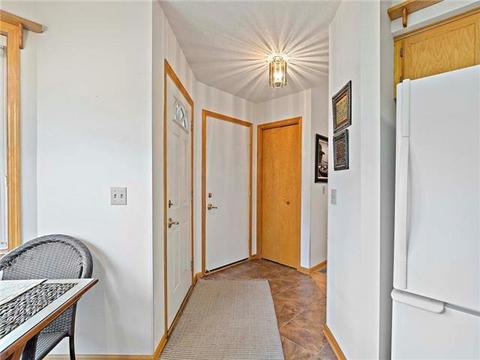4132 Ruby Ln, Eagan, MN 55122 photo 3