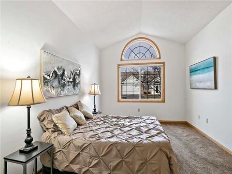4132 Ruby Ln, Eagan, MN 55122 photo 15