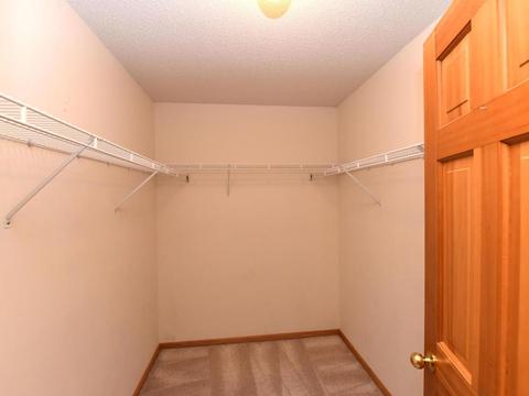 4494 Lakeshore Ter, Eagan, MN 55122 photo 16