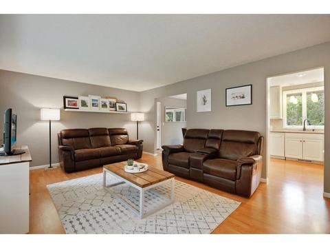1755 Walnut Ln, Eagan, MN 55122 photo 4