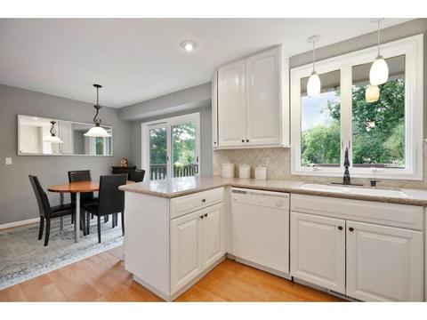 1755 Walnut Ln, Eagan, MN 55122 photo 7