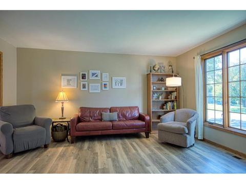 3684 Canary Way, Eagan, MN 55123 photo 8