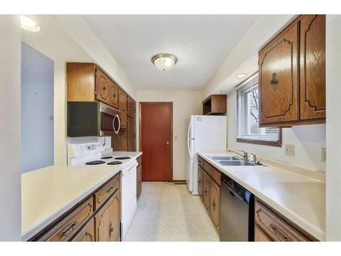 2500 Stearns Way, Saint Cloud, MN 56303 photo 4