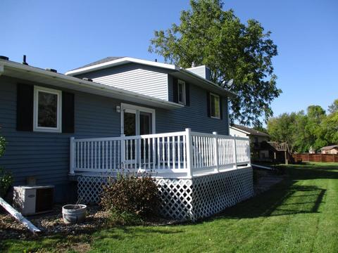 601 23rd St SE, Willmar, MN 56201 photo 3