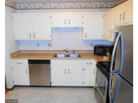 4514 Slater Rd, Eagan, MN 55122 photo 5