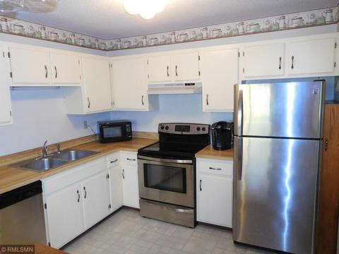 4514 Slater Rd, Eagan, MN 55122 photo 3