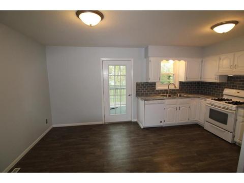 135 4th St SE, Plainview, MN 55964 photo 28