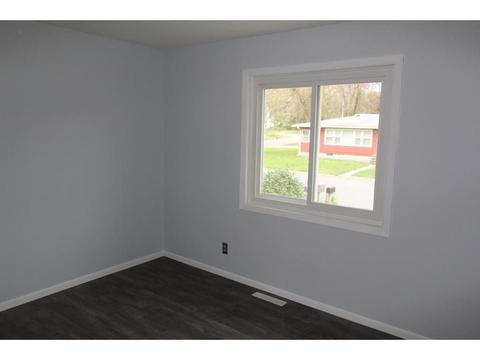 135 4th St SE, Plainview, MN 55964 photo 10