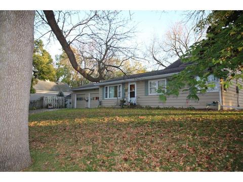 202 9th St E, Northfield, MN 55057 photo 2