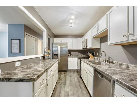 4439 Woodgate Ct, Eagan, MN 55122 photo 8
