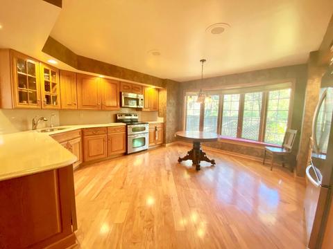 413 S 4th St, Marshall, MN 56258 photo 9