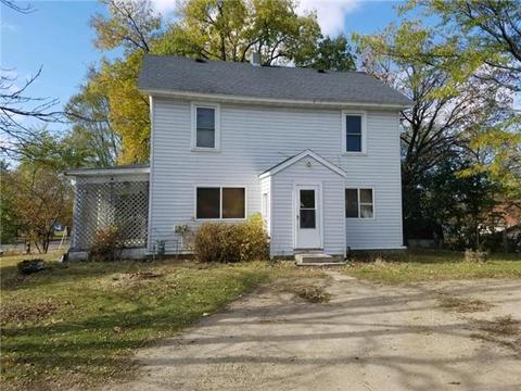 1224 Division St W, Faribault, MN 55021 photo 1