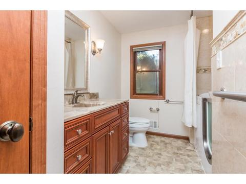 4326 Amber Dr, Eagan, MN 55122 photo 12