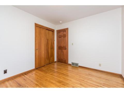 4326 Amber Dr, Eagan, MN 55122 photo 19