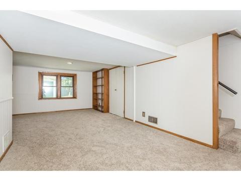 4326 Amber Dr, Eagan, MN 55122 photo 23