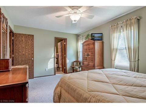 3876 Calcite Dr, Eagan, MN 55122 photo 18