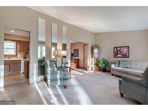 3876 Calcite Dr, Eagan, MN 55122 photo 6