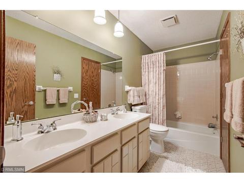 3876 Calcite Dr, Eagan, MN 55122 photo 27