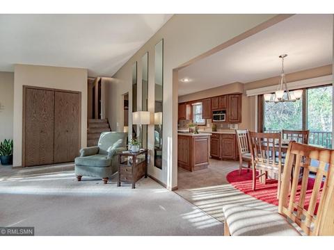3876 Calcite Dr, Eagan, MN 55122 photo 10