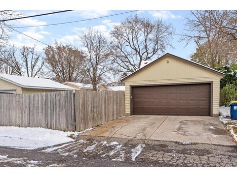 948 Carlton Ave, Faribault, MN 55021 photo 25