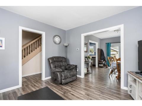 948 Carlton Ave, Faribault, MN 55021 photo 4