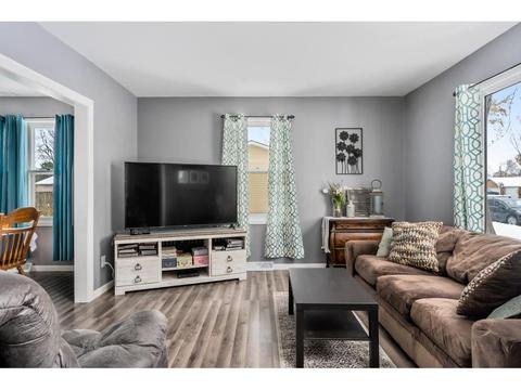 948 Carlton Ave, Faribault, MN 55021 photo 2