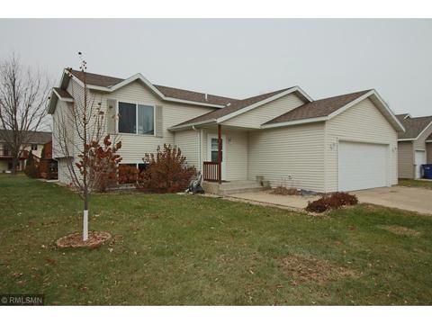 939 Cory Ln, Saint Cloud, MN 56303 photo 1