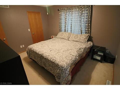 939 Cory Ln, Saint Cloud, MN 56303 photo 9