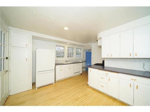 8 E College St, Duluth, MN 55812 photo 14