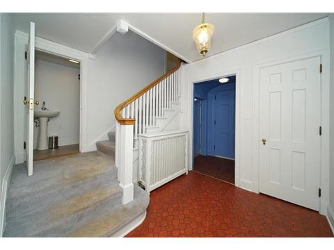 8 E College St, Duluth, MN 55812 photo 3