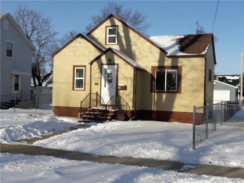 602 10th Ave SW, Austin, MN 55912 photo 1