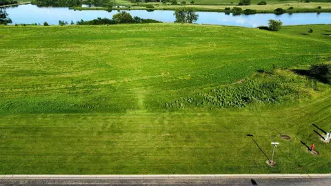 1020 Eastbay Ave, Balaton, MN 56115