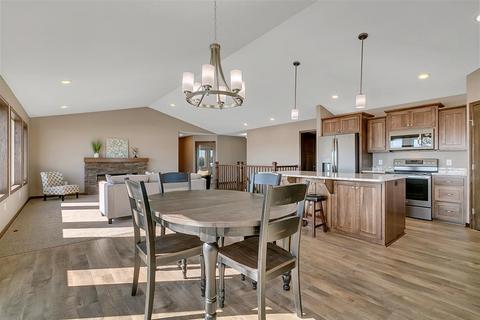 5714 Glenview Ln, Saint Cloud, MN 56303 photo 6