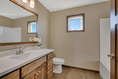 5714 Glenview Ln, Saint Cloud, MN 56303 photo 17