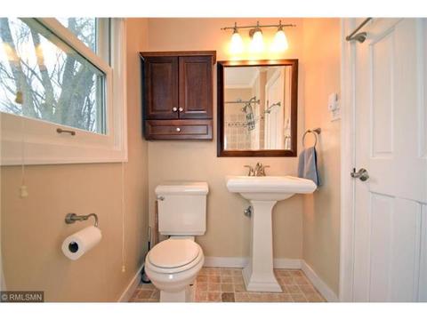 9950 Maple Ave, Bloomington, MN 55431 photo 6