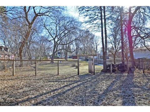 9950 Maple Ave, Bloomington, MN 55431 photo 24