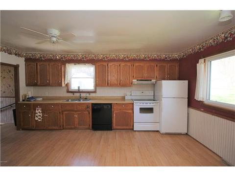 214 Dakota Ave, Hoffman, MN 56339 photo 2