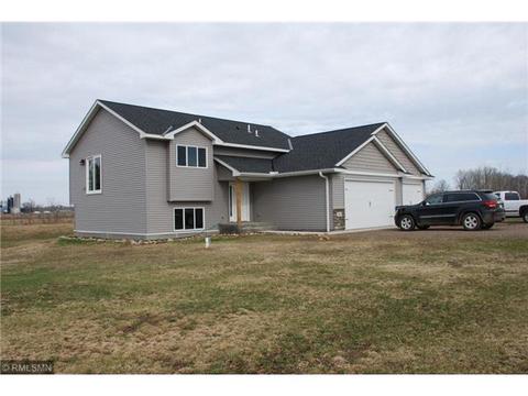 7367 157th Ave, Milaca, MN 56353 photo 1