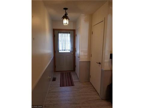 421 6th St SE, Staples, MN 56479 photo 2
