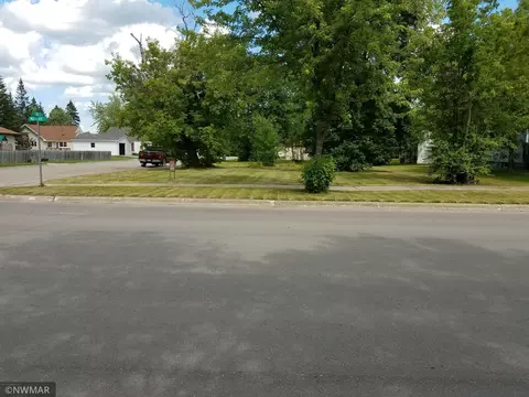 402 Main Ave S, Baudette, MN 56623