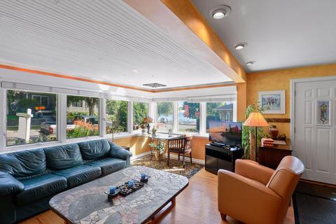 9 Center St, Excelsior, MN 55331 photo 11