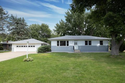 2127 Garnet Dr, Eagan, MN 55122 photo 1