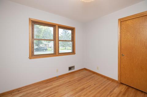 2127 Garnet Dr, Eagan, MN 55122 photo 14