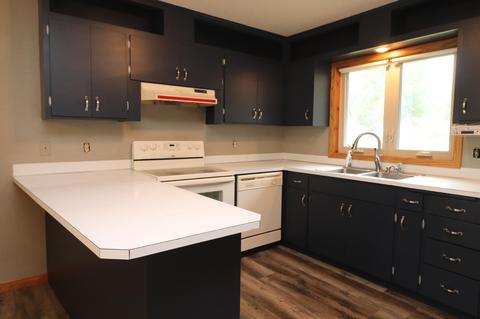 105 4th St N, Hoffman, MN 56339 photo 3