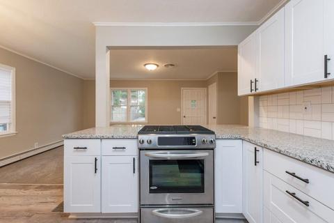 4319 Memory Ln, Crystal, MN 55428 photo 9